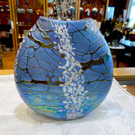 VINES ART GLASS Flat Vase Magnolia