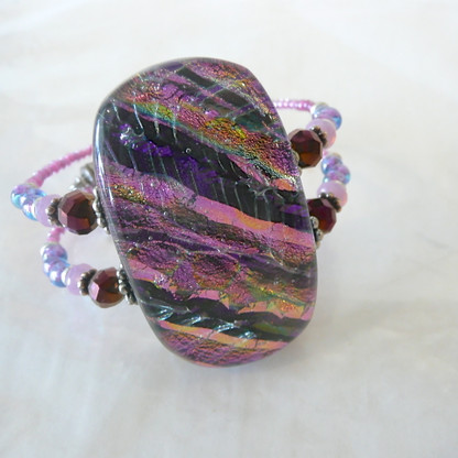 ORCHID FUSED GLASS MEMORY WIRE CUFF
HANDMADE IN THE USA