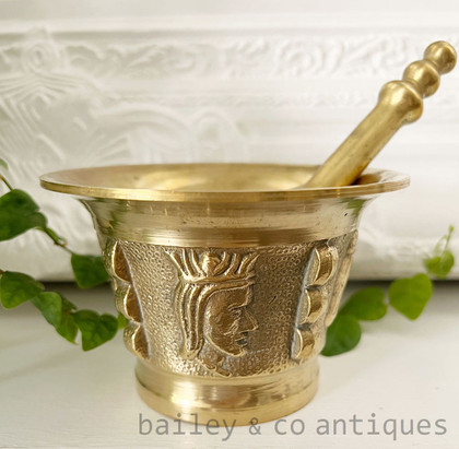 Vintage French Brass Mortar & Pestle Heads of King - E512
