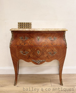 An Antique French Louis XV Style Bombe Commode Drawers Marble Top - E025