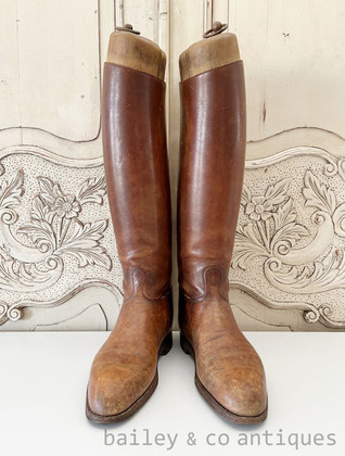 A Pair of Antique French Tan Leather Boots with Embauchoirs - E420