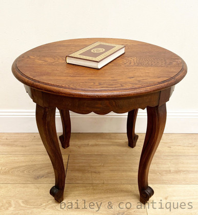 A Vintage French Oak Side Table Louis Style (Another listed) - E193a 
