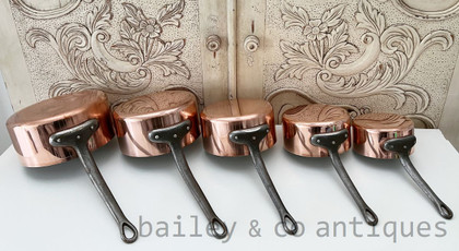 A Set of Five Vintage French Lined & Stamped Copper Saucepans - E318