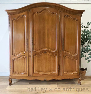 A Vintage French Louis XVI Style Oak Domed Top Armoire - D111