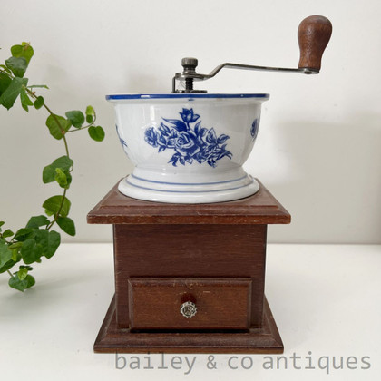 A Vintage French Delft Style Coffee Grinder - QN537a