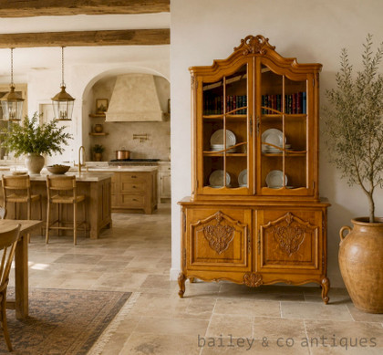 An Antique French Louis XV Display Cabinet - G014