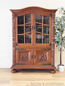 An Antique French Carved Oak Vitrine Cabinet – Mid 20th Century - G011