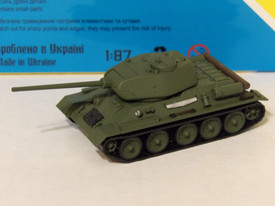T-34/85 Early 1945 Version AMA Models 600064 Plastic 1/87 Finished Painted