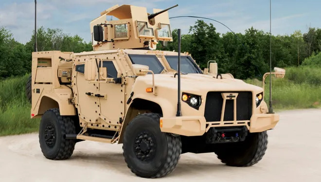 く日はお得♪ Oshkosh JLTV M1278 Joint Trident Vehicle Tactical Light トイガン