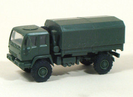 Oshkosh M1078, 2.5ton LMTV Truck. Trident 90086 Unfinished Unassembled 1/87 kit