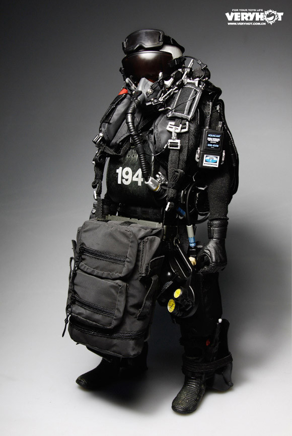 [VH-1041F] Very Hot U.S. Navy SEAL HALO UDT Jumper Wet Suit Version 1:6 ...