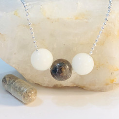 shown with a placenta pearl added