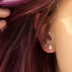 teardrop stud earrings