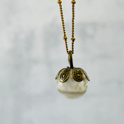 brass flower milk pearl