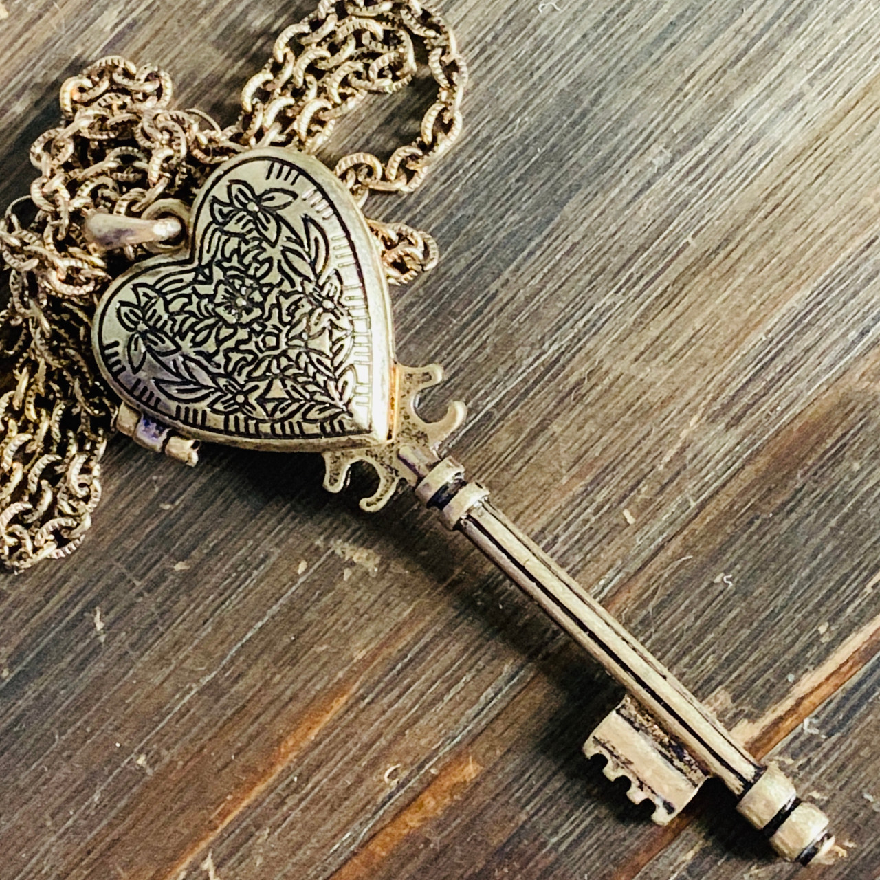 heart key memorial locket - hollydayco