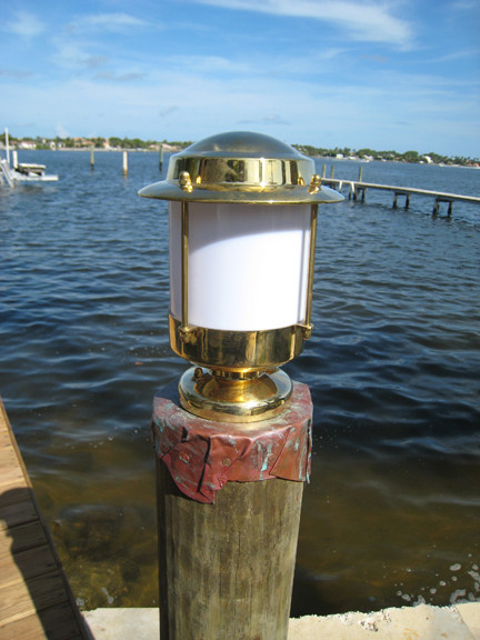 Aluminum Nautical Dock Piling Light