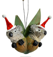 Christmas Tree Ornament - Double Gumnut Baby - 8cm
Beautifully handcrafted Aussie Animal Christmas Tree ornaments