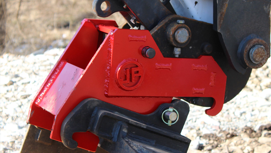 How To Reverse The Bucket On Your Bobcat Excavator Skid Steer Solutions