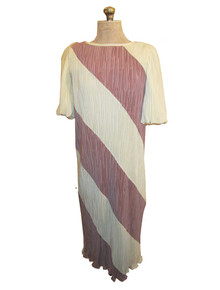 Vintage Diagonal Two Tone Colorblock Crinkled Pleated Blouson Sleeve Dress