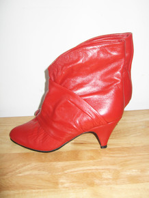 Vintage Hannal Made Canada In Red Slouchy Pleated Overlay Kitten Heel Slanted Leather Booties Fashion Boots