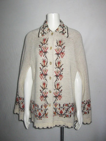 Vintage Warm & Cozy J C Penny Multi-color Pattern Knit & Welt Scallop Edge Buttoned Cape Poncho