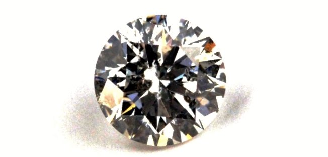 Round cut diamond