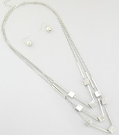 Layered Geometric Square Necklace Set
Color: Silver
Size: 18 inch