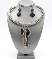 Native Craft Pendant Necklace Set