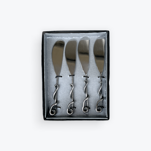 Knot 
Handled Spreader Set