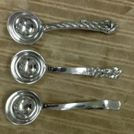 From left to right:  rope, fruit, smooth handle