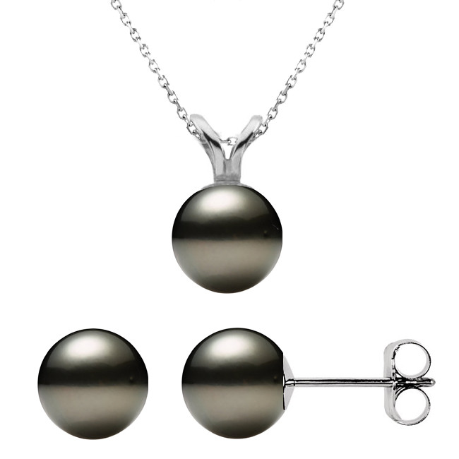 pearl pendant and earring set