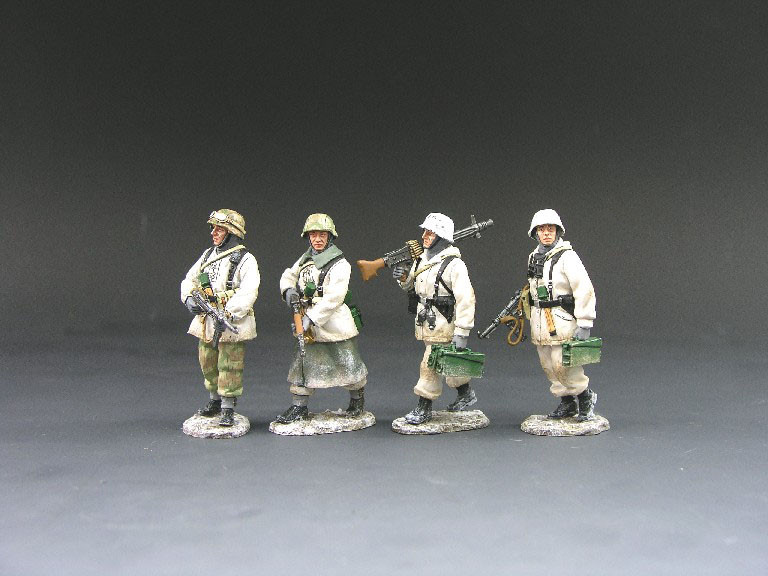 BBG002 Winter Patrol by King & Country (RETIRED) - Sager's