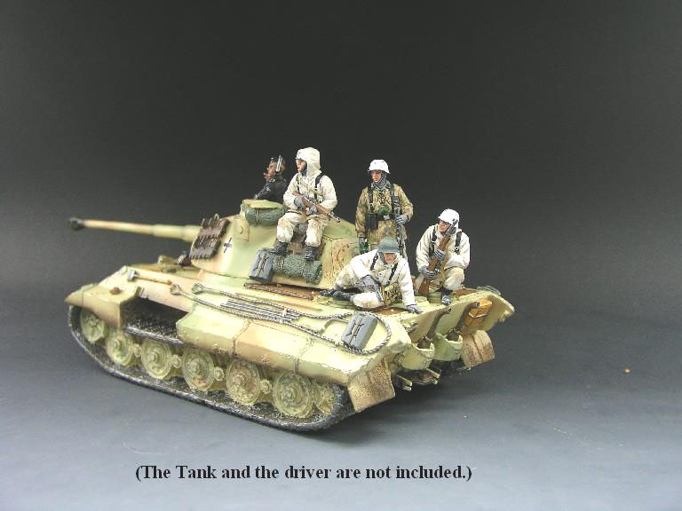 BBG003 Winter Tank Riders by King & Country (RETIRED) - Sager's
