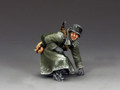 BBG075  Crouching Tank Rider with Rifle by King & Country (RETIRED)