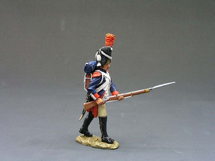 NA059 Guard with Rifle Advancing by King & Country (RETIRED