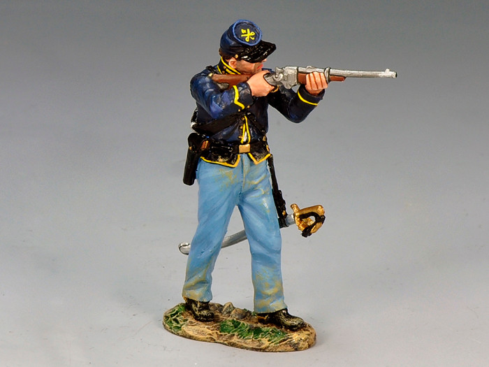 HK137 Policeman with Rifle by King & Country 