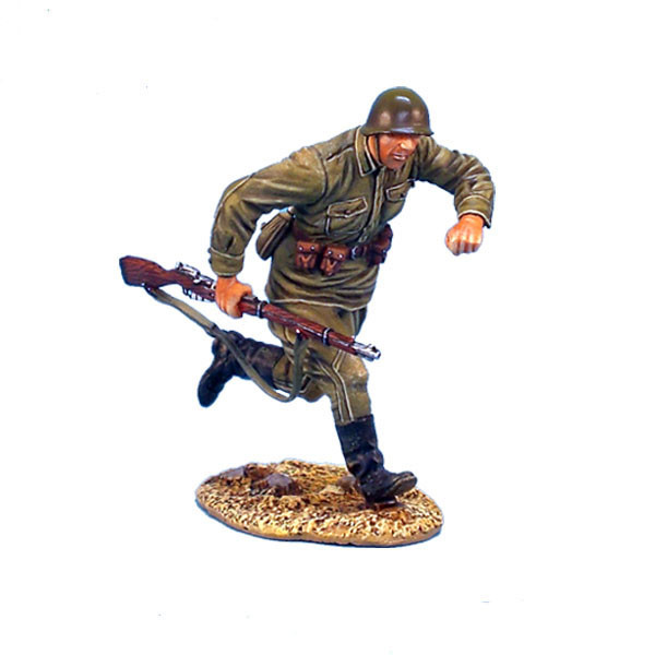 KING /& COUNTRY FALL OF BERLIN RA047 RUSSIAN INFANTRY SITTING WITH RIFLE MIB