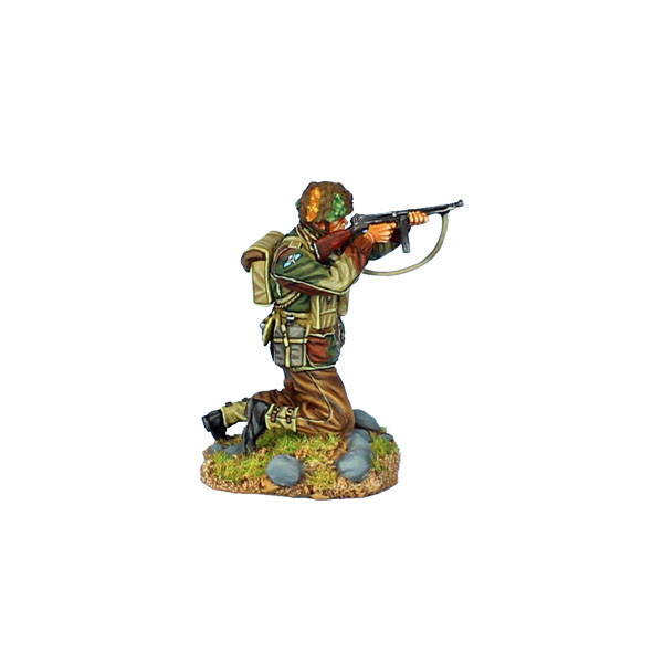 NOR001 US 101st Airborne Captain with Thompson SMG by First Legion 
