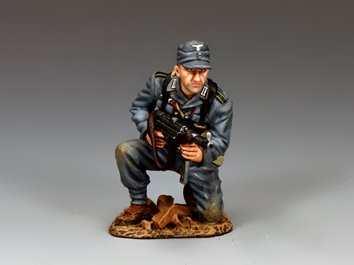WH079 Kneeling Panzer Grenadier with Schmeisser by King and Country ...