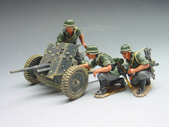 WS042 37mm Anti Tank Gun Set by King & Country (Retired) - Sager's