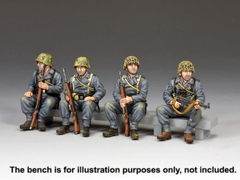 WH048 WW2 Wehrmacht Sitting Soldiers by King & Country 