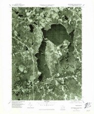 Assawompset Pond, Massachusetts 1977 (1981) USGS Old Topo Map Reprint 7x7 MA Quad 349966
