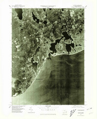 Cotuit, Massachusetts 1977 (1981) USGS Old Topo Map Reprint 7x7 MA Quad 350090