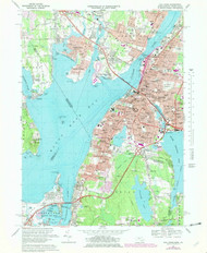Fall River, Massachusetts 1967 (1982) USGS Old Topo Map Reprint 7x7 MA Quad 350134