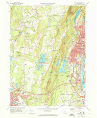 Mount Tom, Massachusetts 1972 (1974) USGS Old Topo Map Reprint 7x7 MA Quad 350314