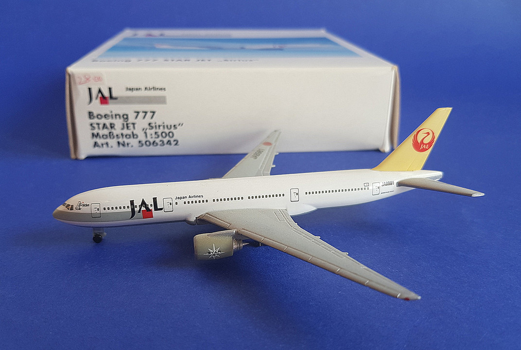 Boeing 777 Japan Airlines