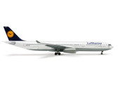 551342 | Herpa Wings 1:200 1:200 | Airbus A330-300 Lufthansa (plastic)