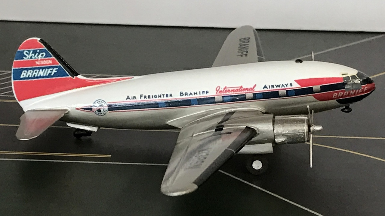 大流行中！ WESTERN Buffalo MODEL C-46 Airways LUFTHANSA Airways C