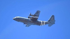 570541 | Herpa Wings 1:200 1:200 | C-130J-30 Super Hercules USAF 62ALS Little Rock in D-Day marks (die-cast)
