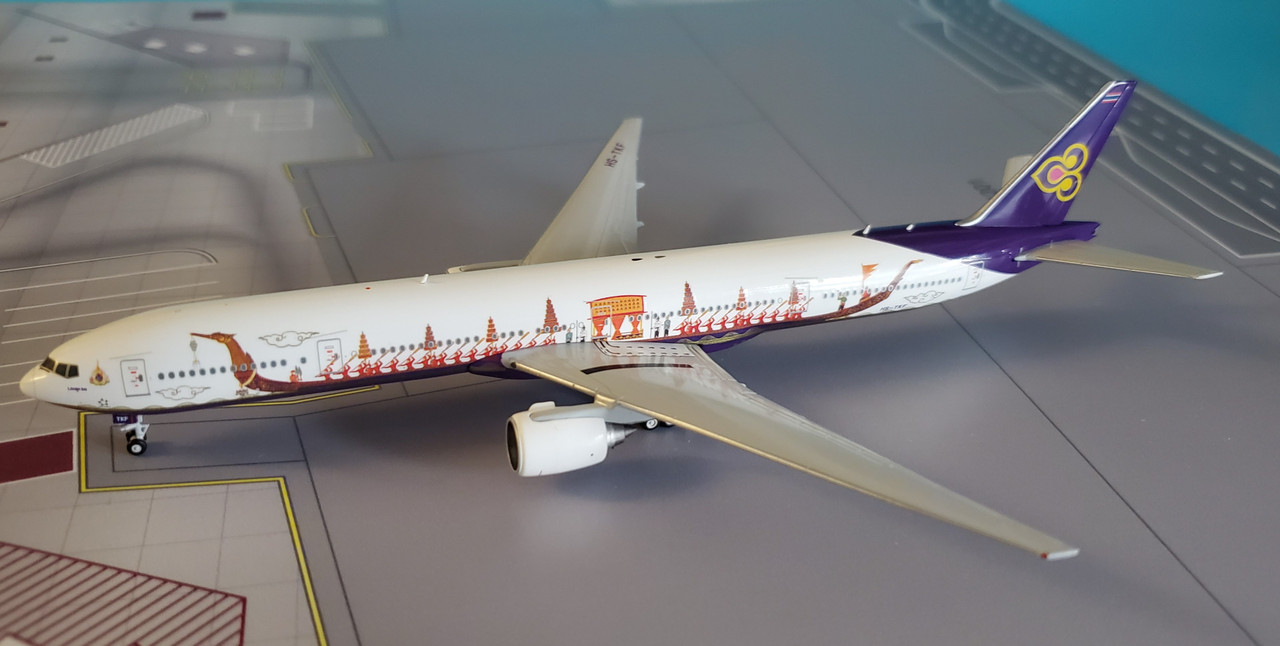 GeminiJets Thai Airways International Suphannahong Royal Barge Boeing 777-300 GJ
